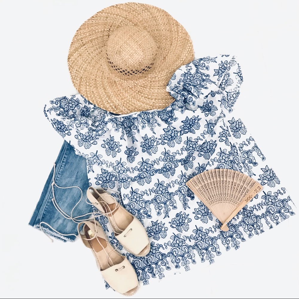 Embroidered off the shoulder ruffle top Size 3X